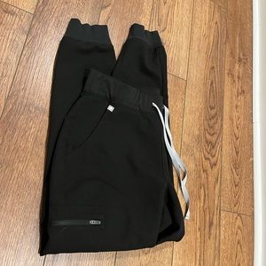 FIGS Zamora Jogger Scrub Pants
